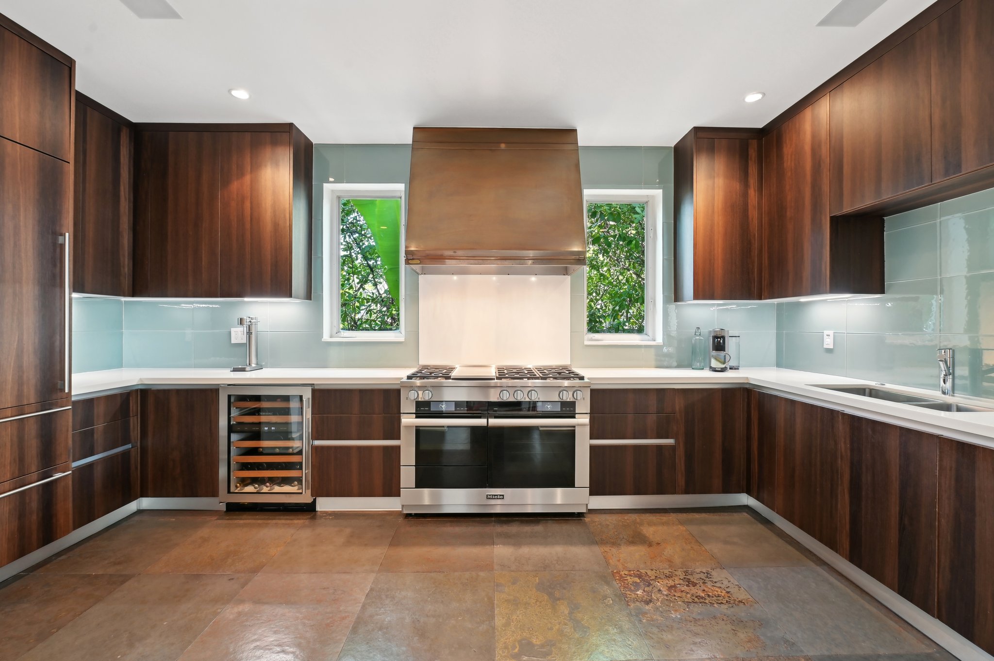 Pine Tree Dr luxury interior